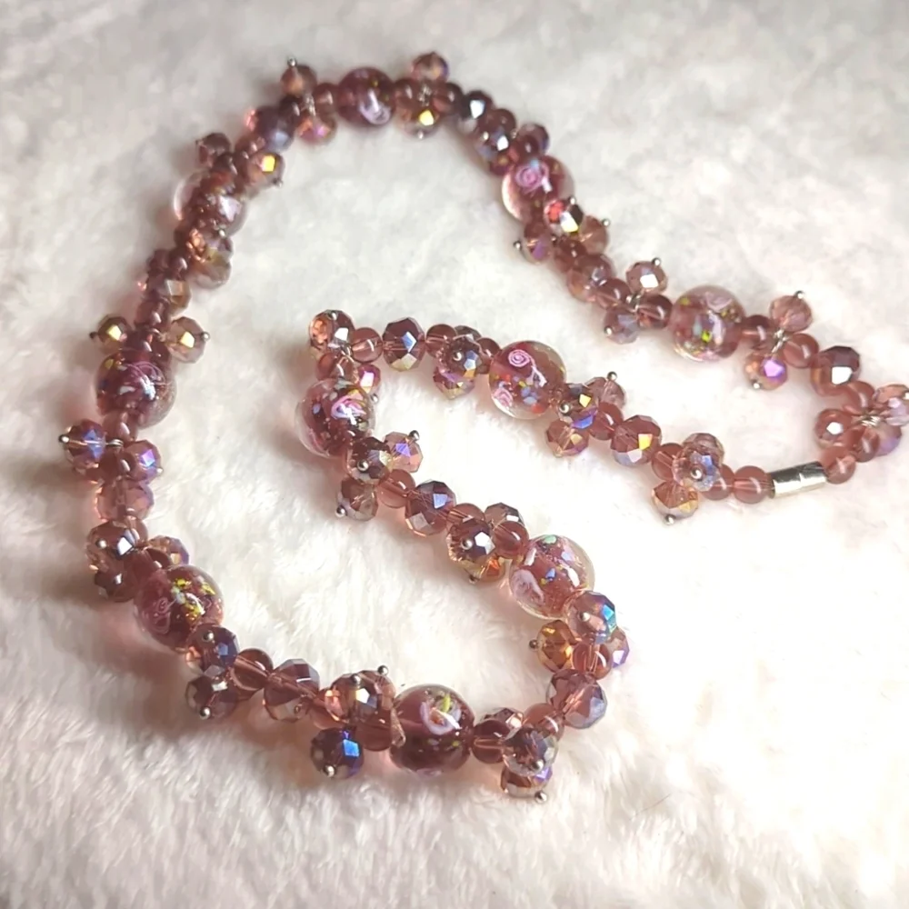 Beautiful Vintage Rosey/Mauve Crystal Beaded Necklace 20" Long - Picture 4 of 13